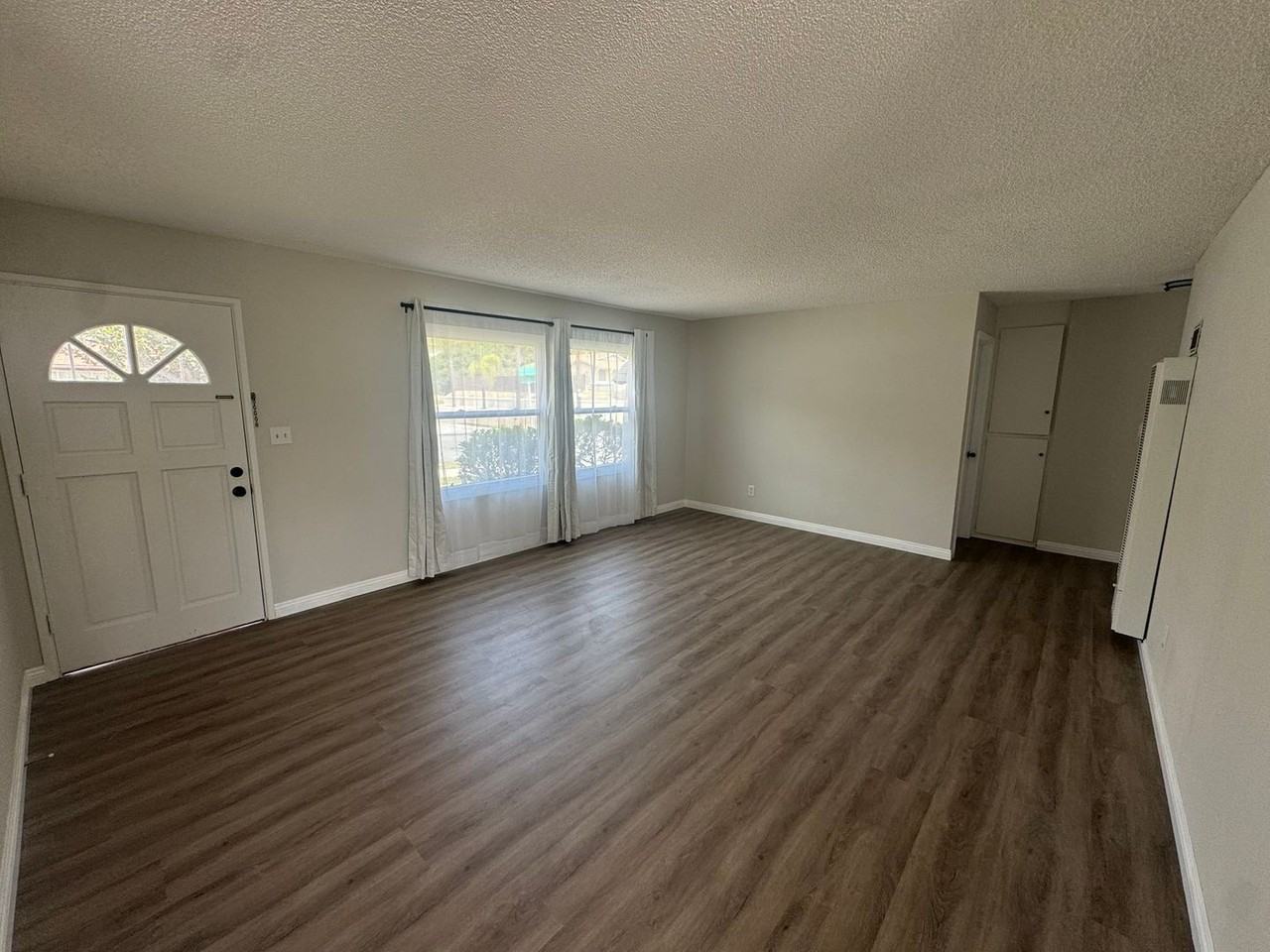 1071 Osage Dr - Photo 4 of 19