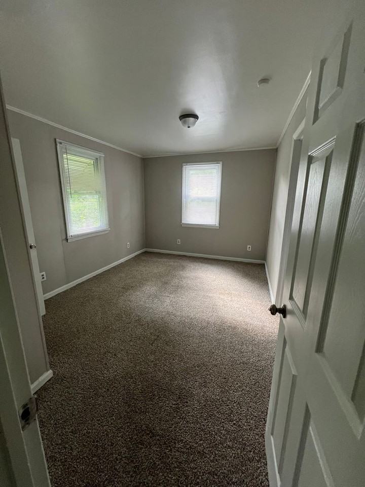 5 Hall St - Photo 5 of 8
