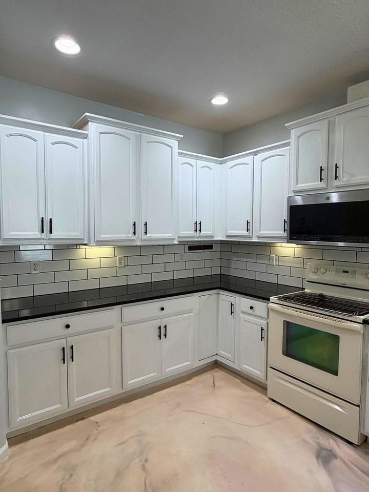 114 Paradise Ct - Photo 6 of 32