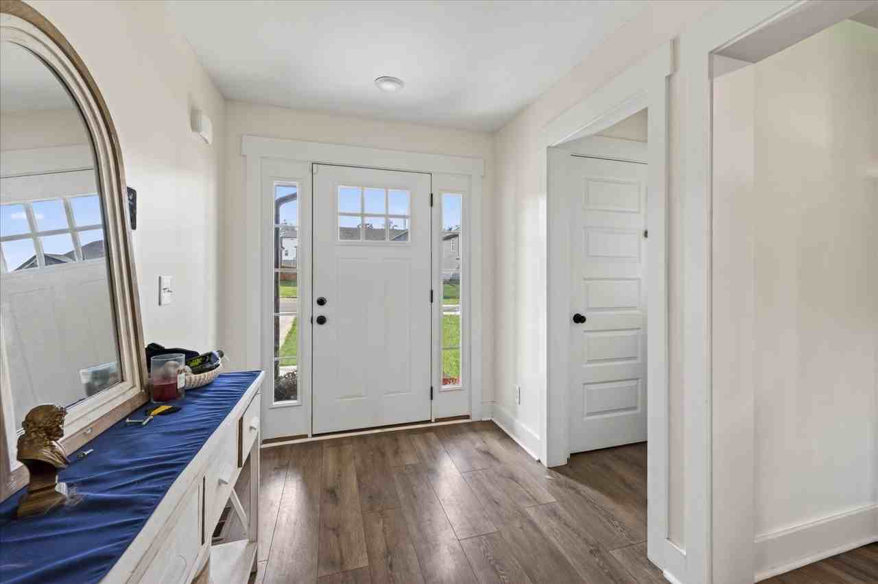 542 Judah Cir - Photo 6 of 34