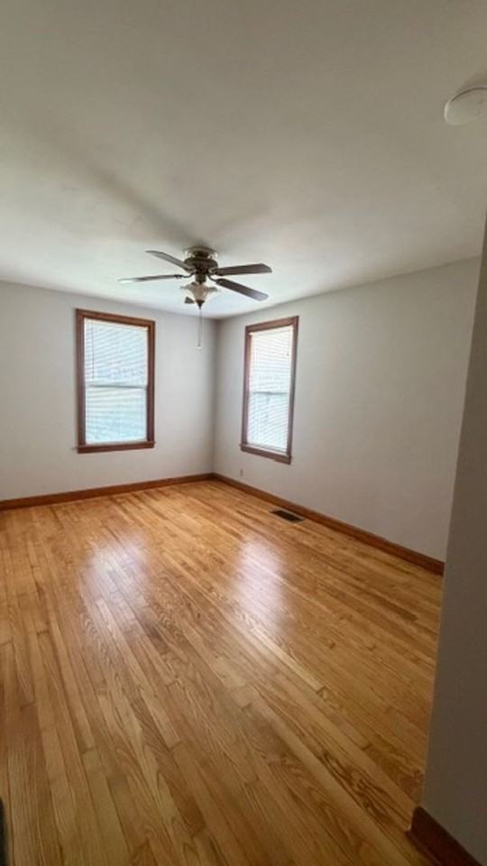 520 W 8th St - Photo 5 of 17