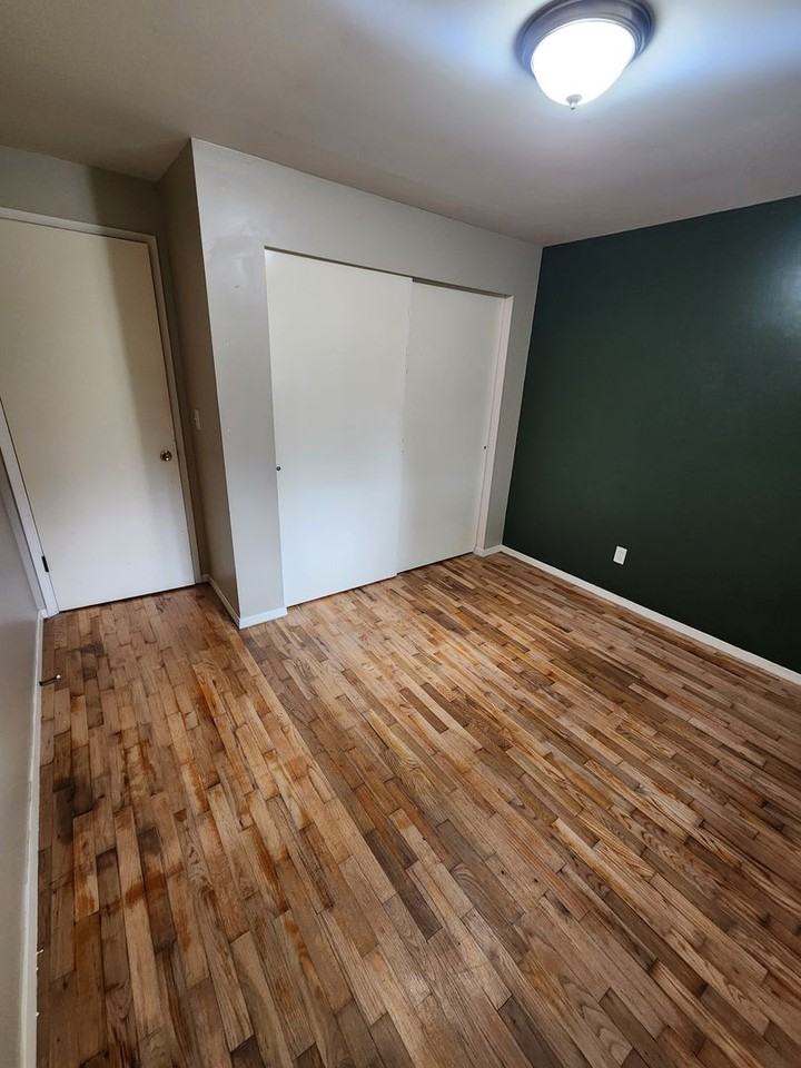 24107 7th Ave W - Photo 6 of 16