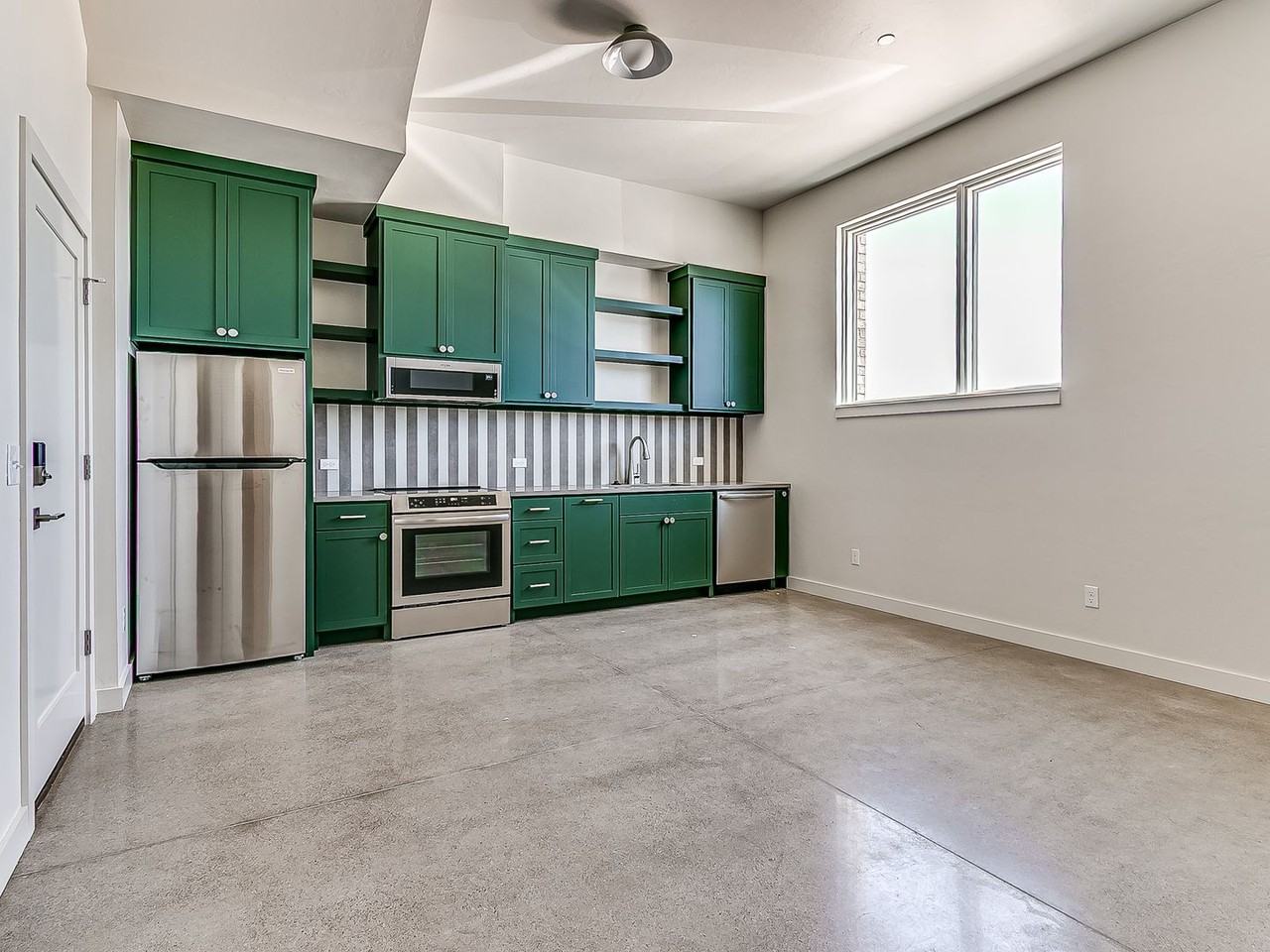 1 month free rent - Photo 4 of 45