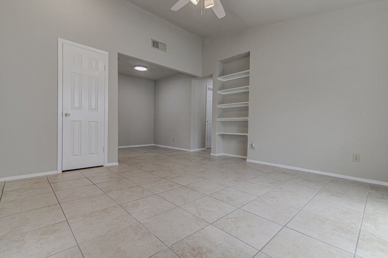 900 Sirocco Dr - Photo 6 of 23