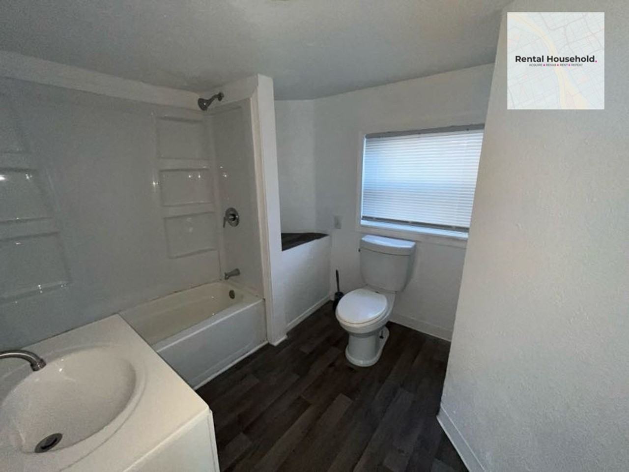 1118 1118 Mason St - LEASE-UP ONLY - Photo 4 of 10