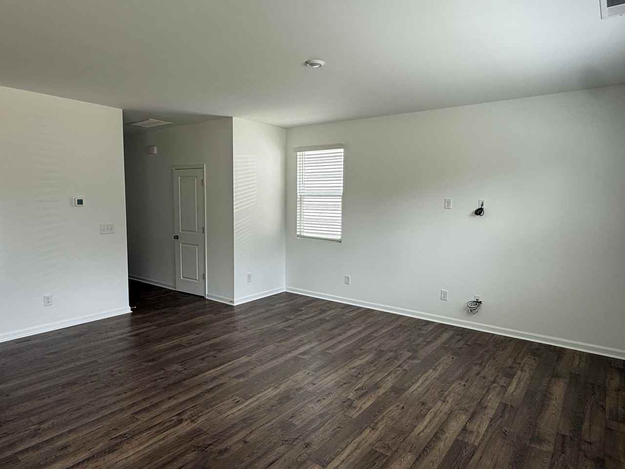 404 404 Silver Birch Court - Photo 3 of 20