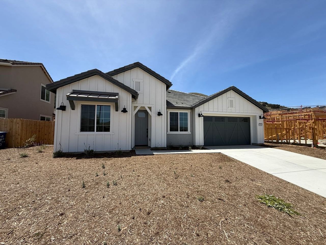 156 Coiner St - Photo 2 of 50
