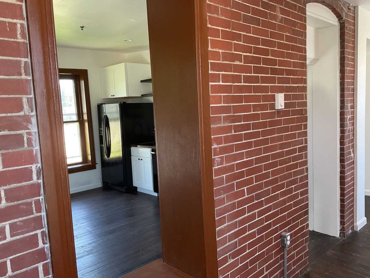 53 E Canal St - Photo 2 of 18