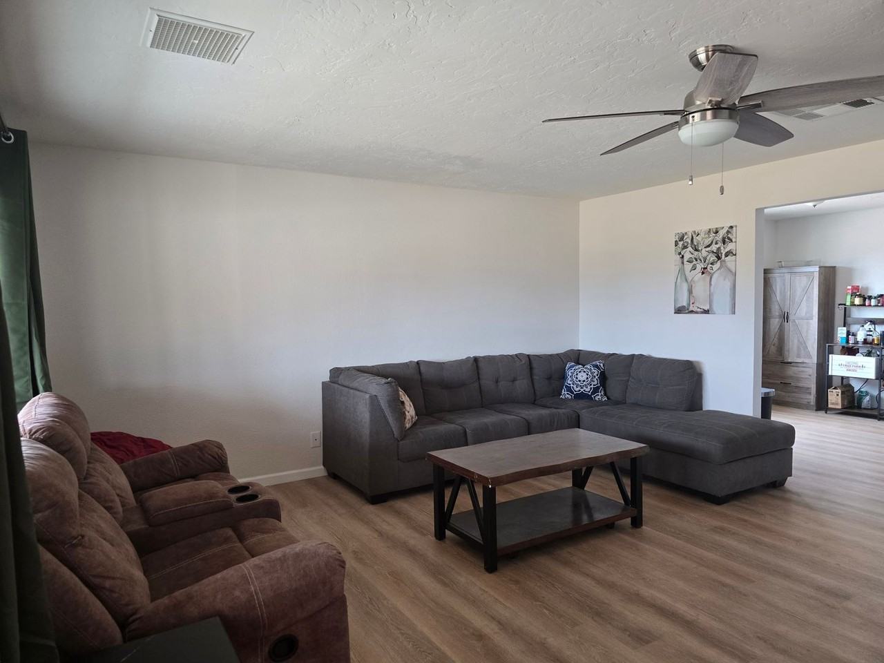 5363 Weiman Ave - Photo 4 of 22
