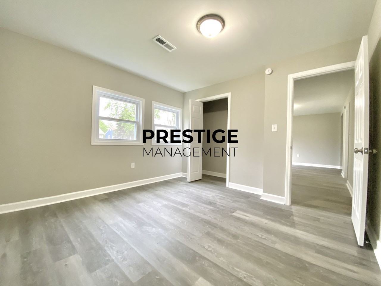 4024 Tyler St - Photo 5 of 11