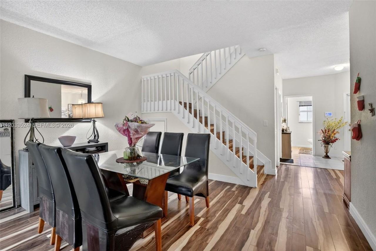 16853 16853 SW 1st 16853 16853 - Photo 3 of 14