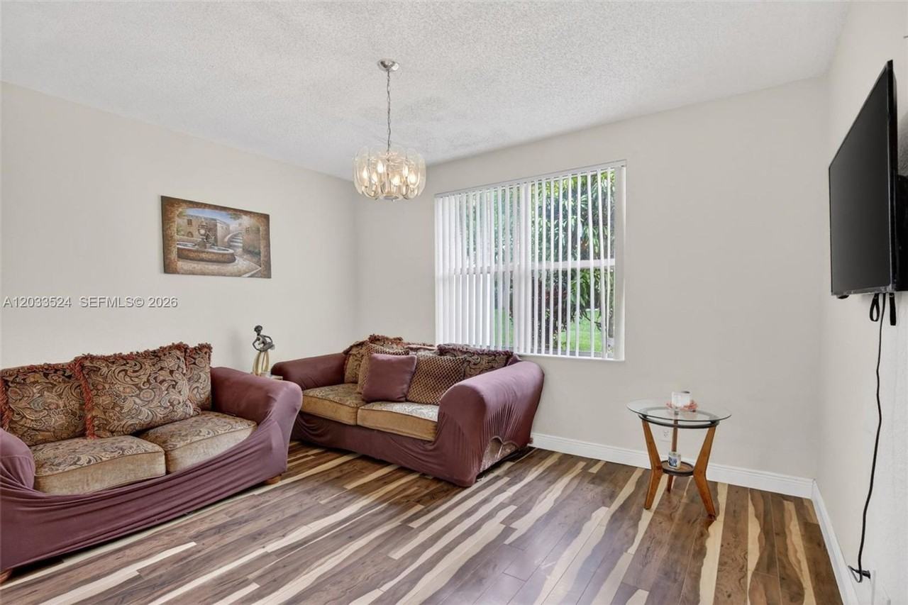 16853 16853 SW 1st 16853 16853 - Photo 5 of 14