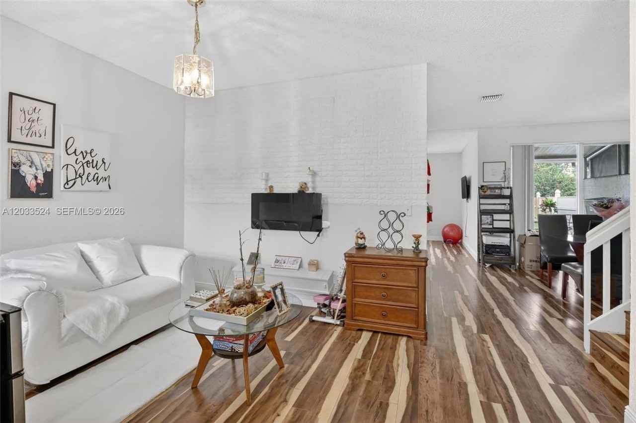 16853 16853 SW 1st 16853 16853 - Photo 6 of 14