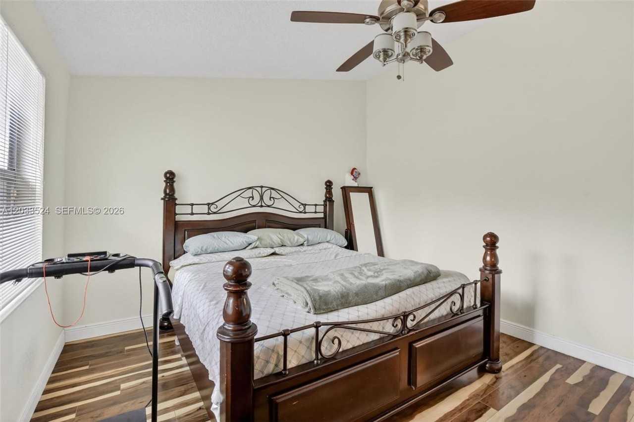 16853 16853 SW 1st 16853 16853 - Photo 7 of 14