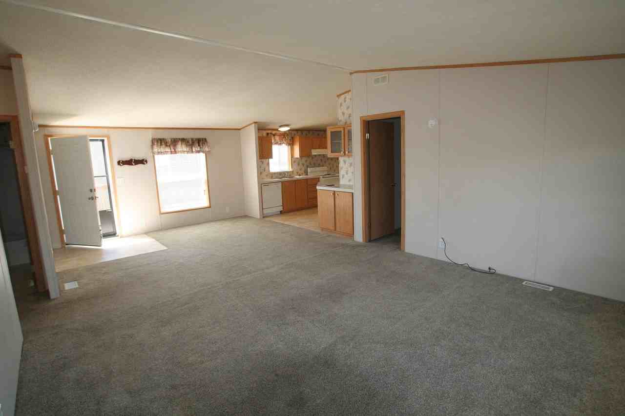 123 Silver Maple Dr - Photo 4 of 26