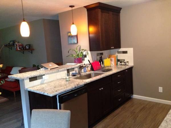 9529 N Fairhaven Ave - Photo 4 of 16