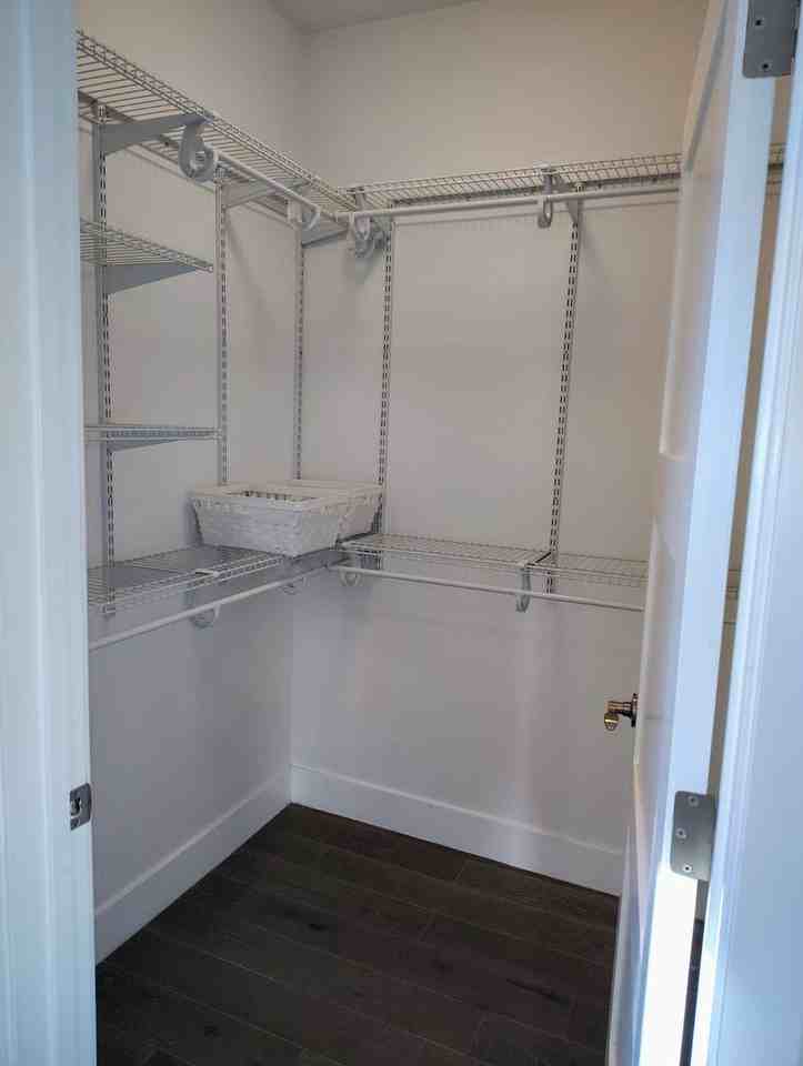 21224 Rinaldi St - Photo 4 of 5
