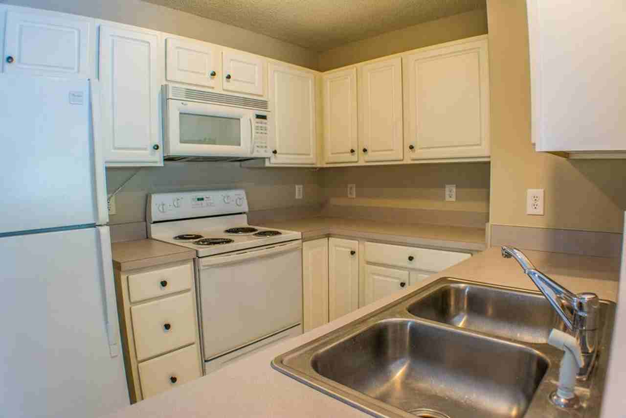 624 Ivy Glen Dr - Photo 3 of 13