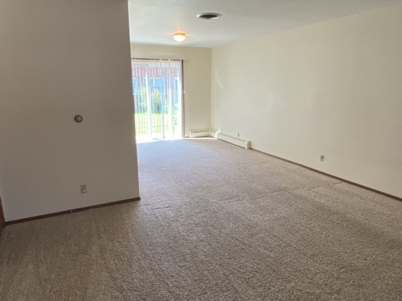 1904 Douglas Ave - Photo 4 of 13
