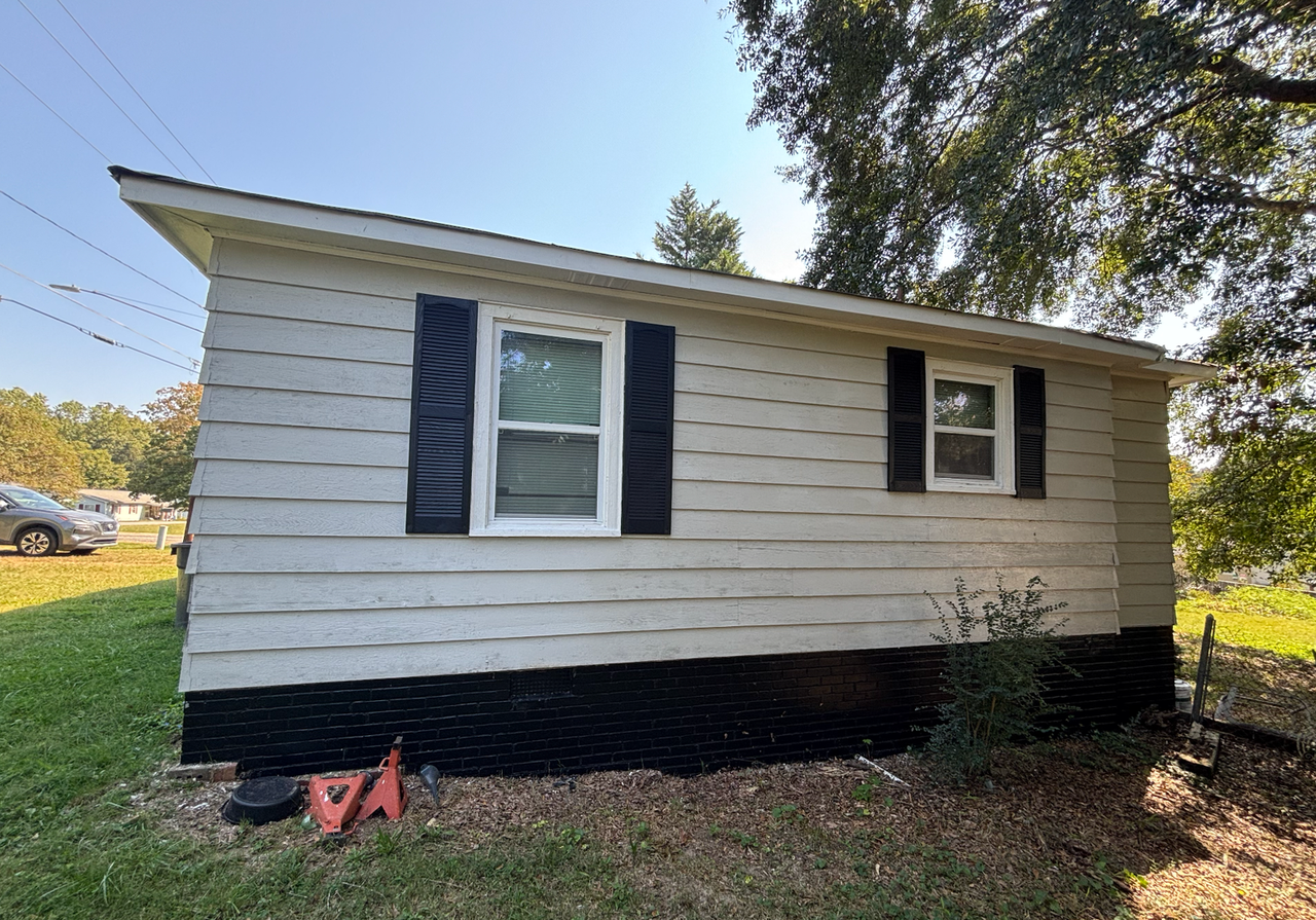 410 Blacksnake Rd - Photo 6 of 8