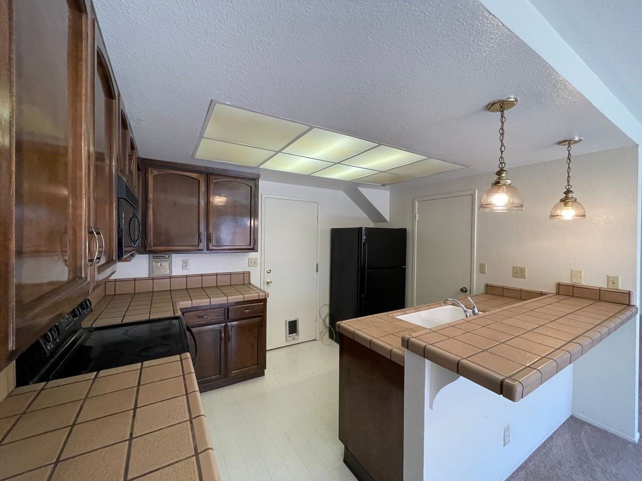 3443 Homestead Rd - Photo 6 of 16