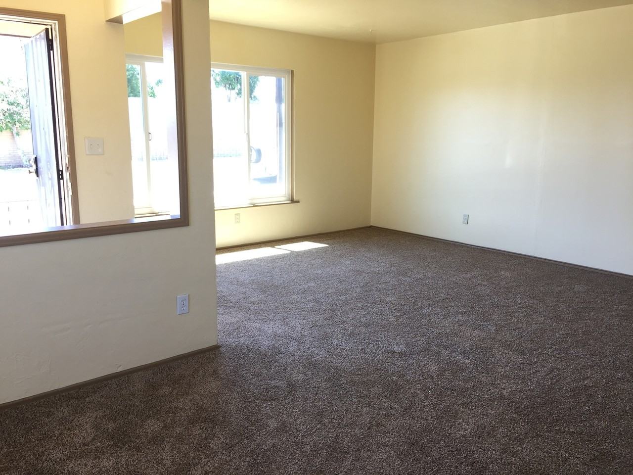 779 Corvina St - Photo 4 of 8