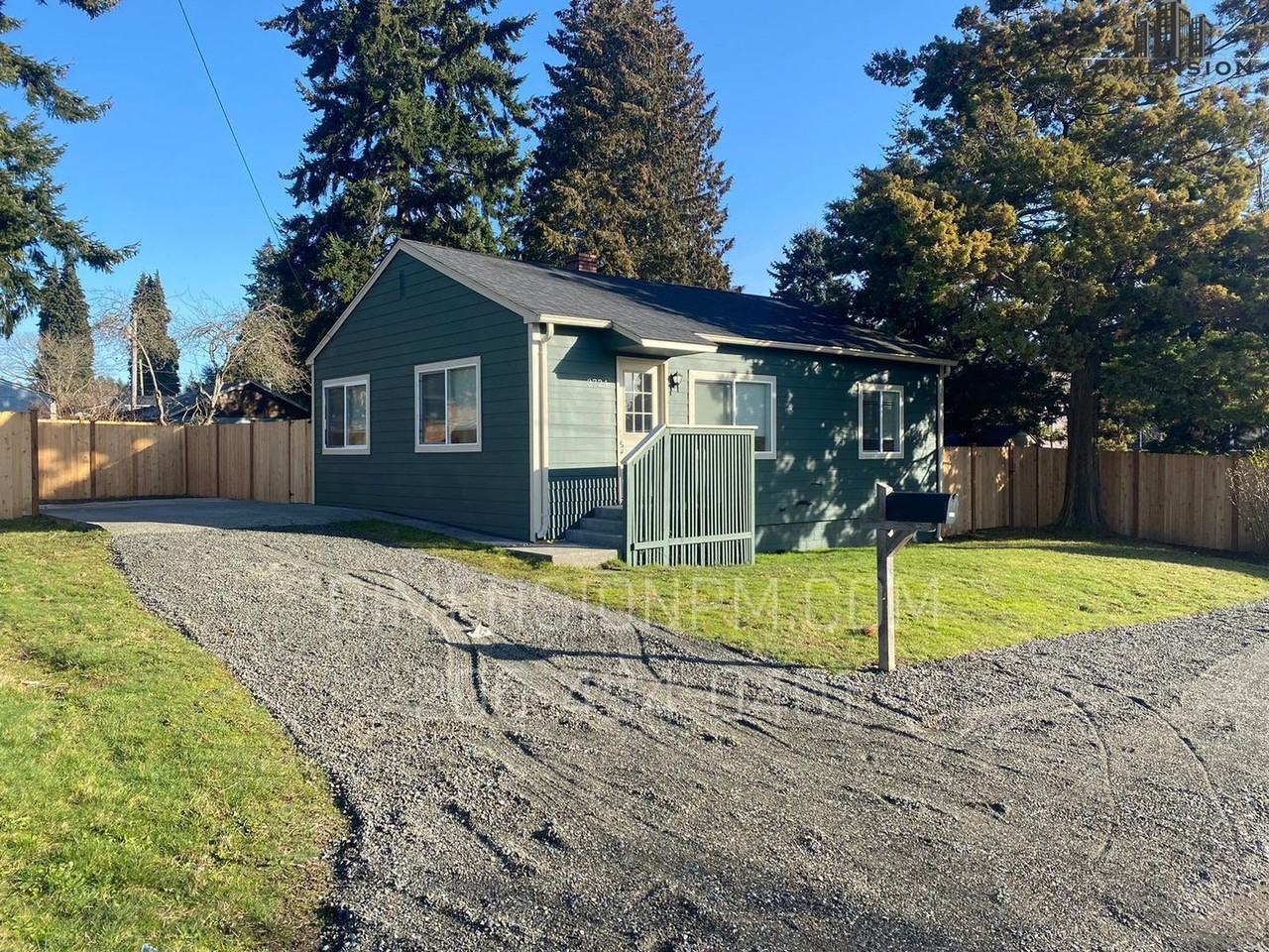 3724 W E St - Photo 2 of 20