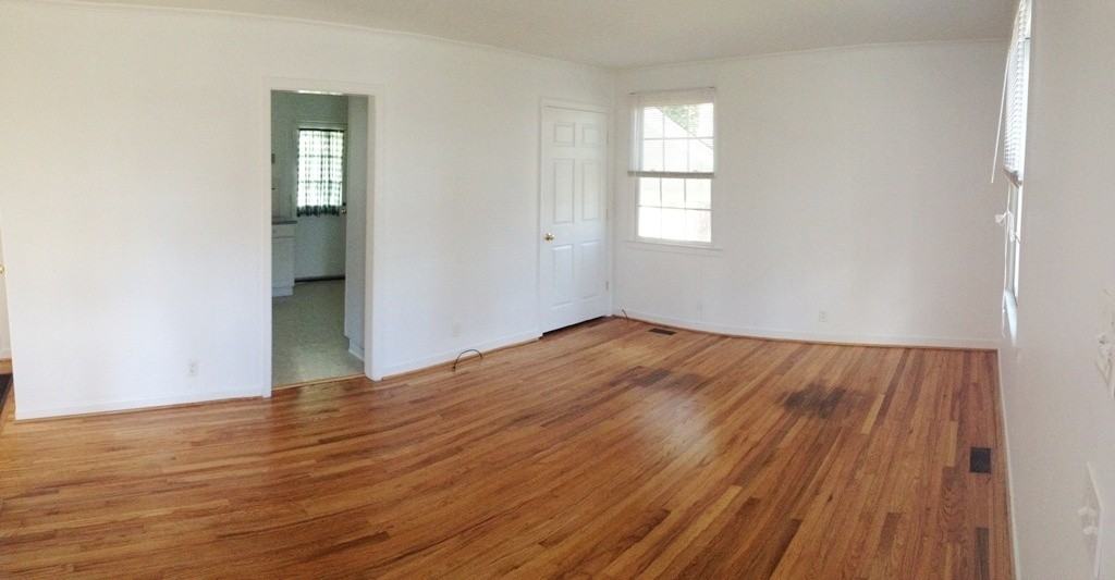 130 Barclay Rd - Photo 3 of 20