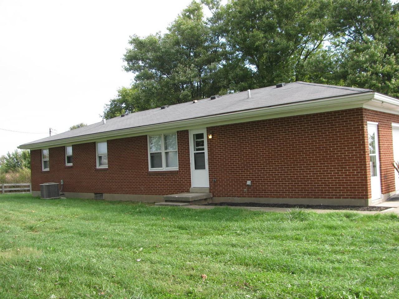 531 Eddie Ln - Photo 3 of 29