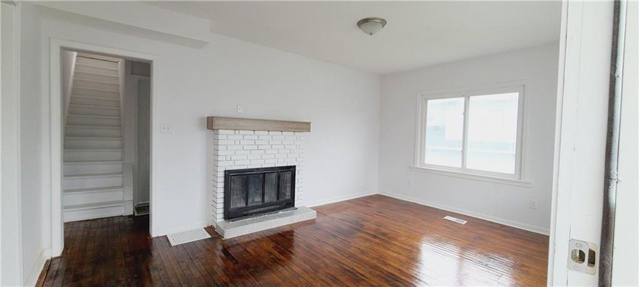 139 S Maple St - Photo 2 of 13