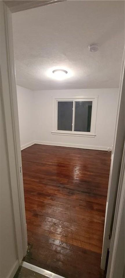 139 S Maple St - Photo 5 of 13