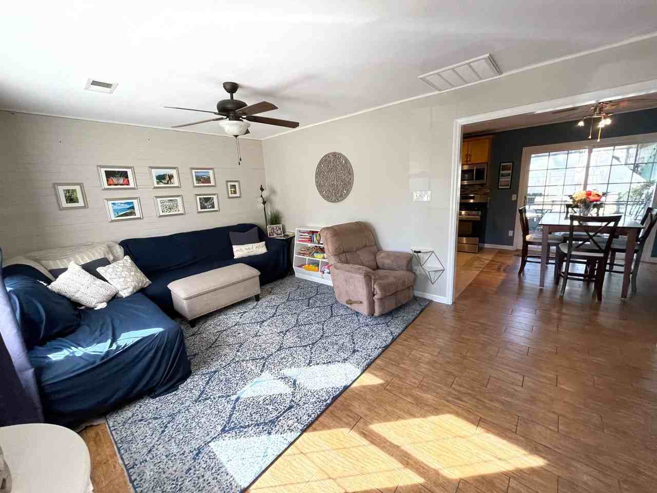 4533 Middlesex Rd - Photo 3 of 27