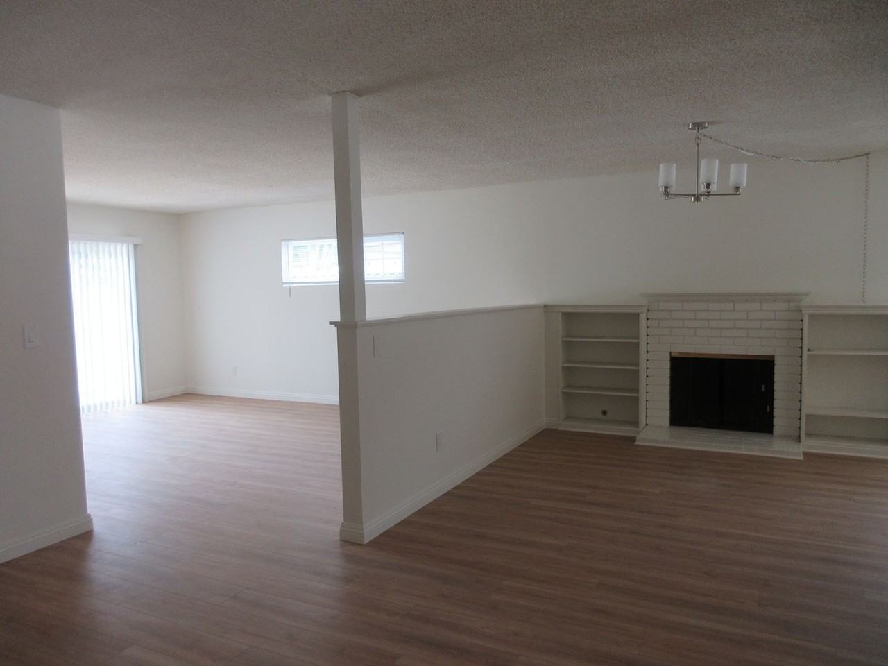 16016 Sunburst St - Photo 3 of 34