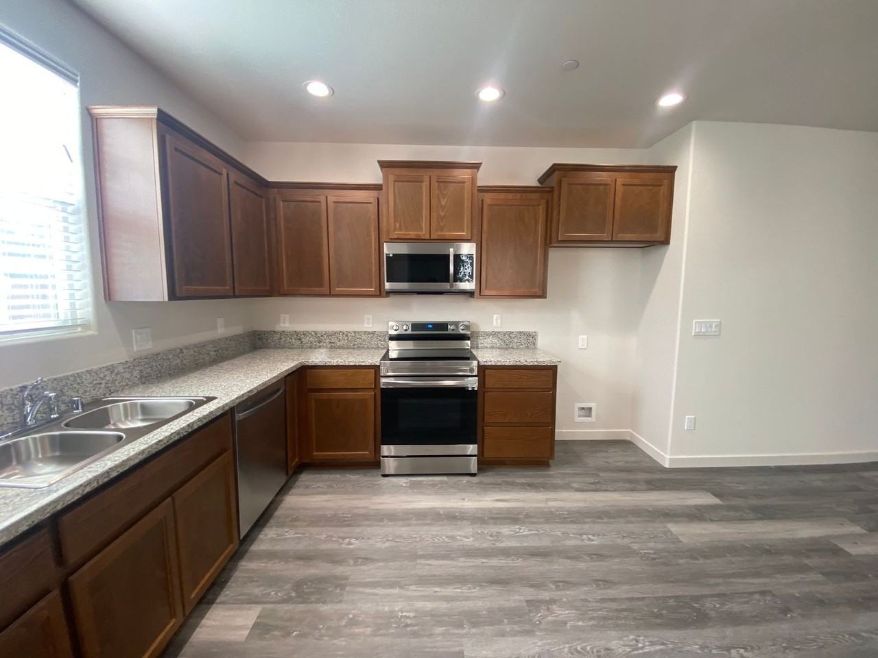 6776 Jujube Ln - Photo 6 of 18
