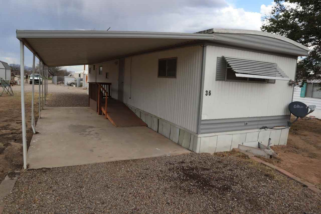 790 S Greenleaf Rd - Photo 2 of 21