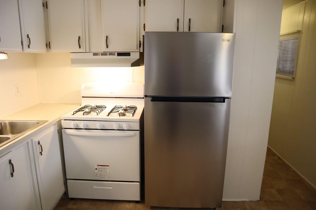 790 S Greenleaf Rd - Photo 6 of 21