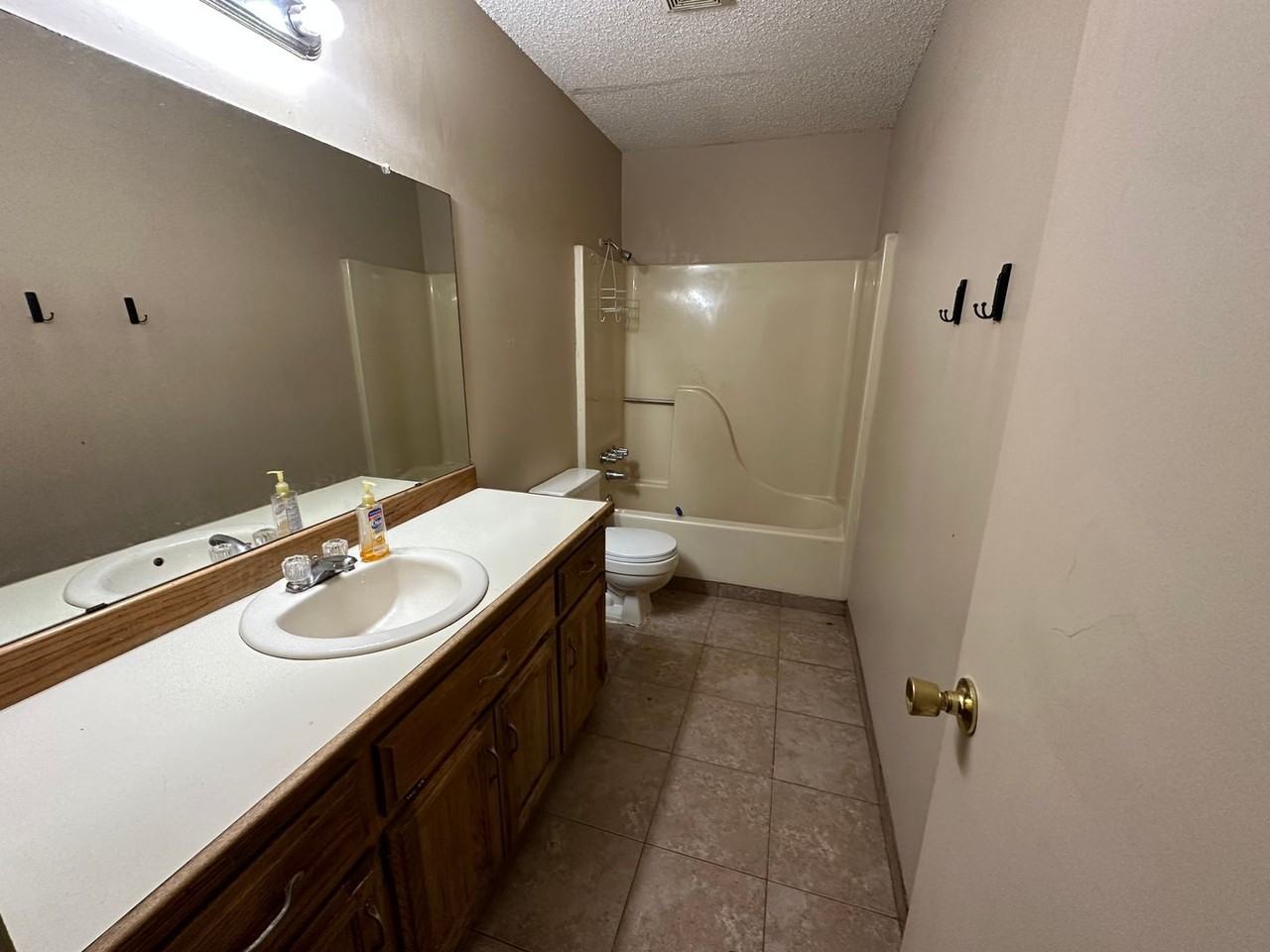 603 Twin Oak Dr - Photo 5 of 10