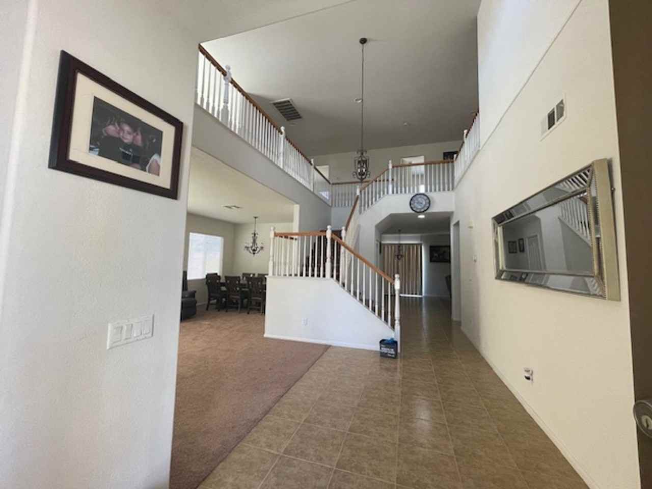 5875 Larry Dean St - Photo 4 of 31