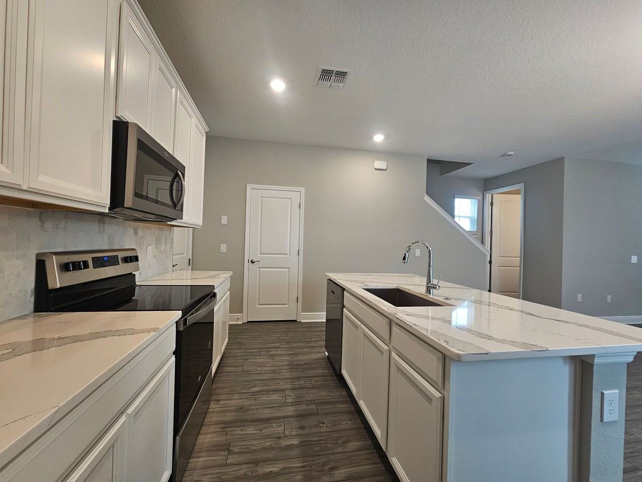 14371 Braemar St - Photo 6 of 28