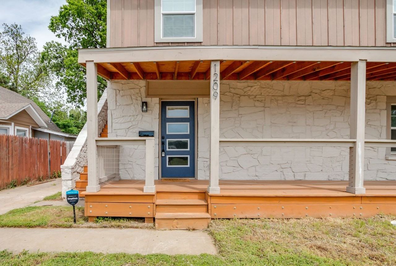 1209 Nw 11th St