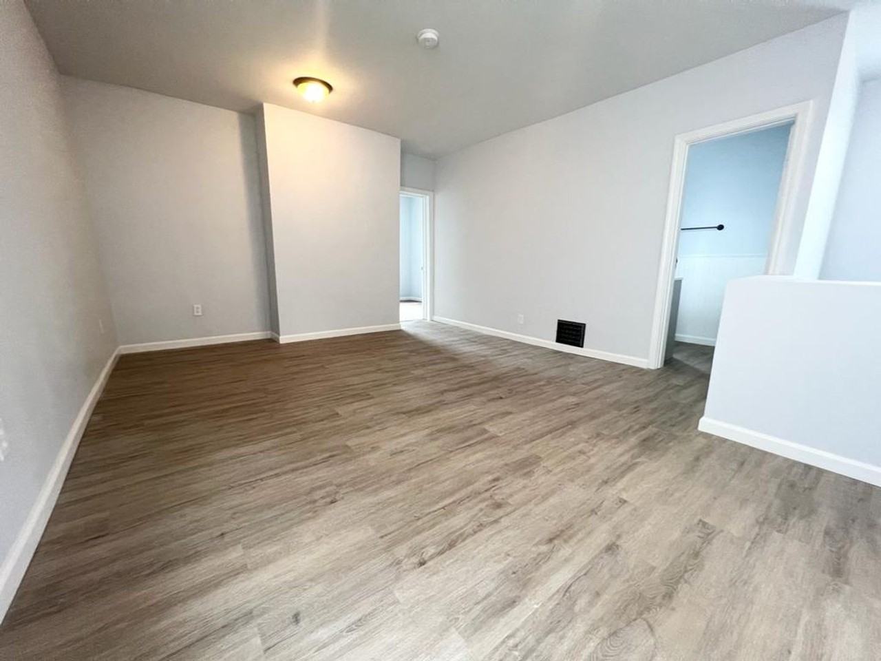 5135 Globe Ave - Photo 5 of 16