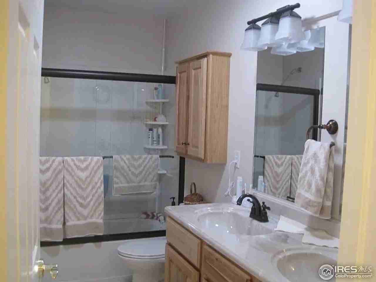 990 Monroe Ave - Photo 7 of 9