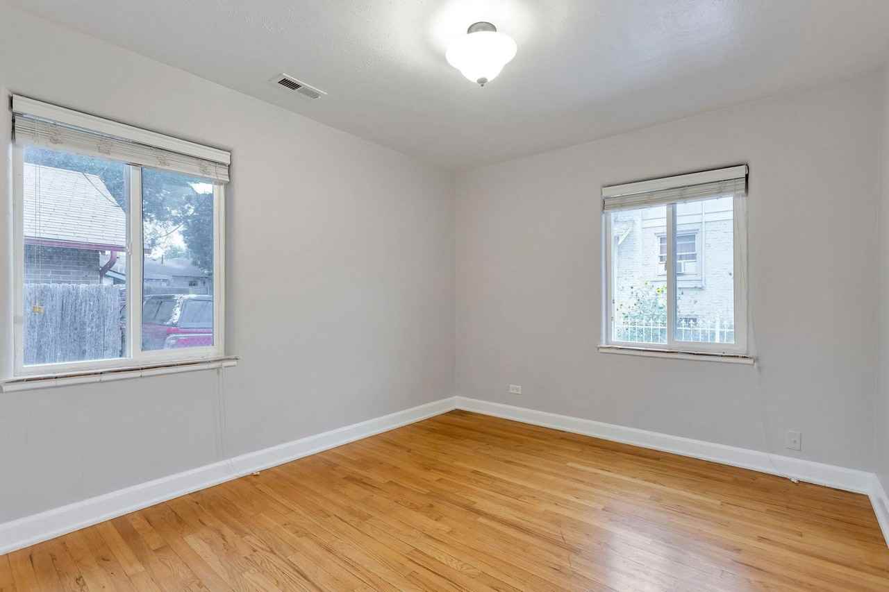 2820-2824 W. 38th - Photo 3 of 8