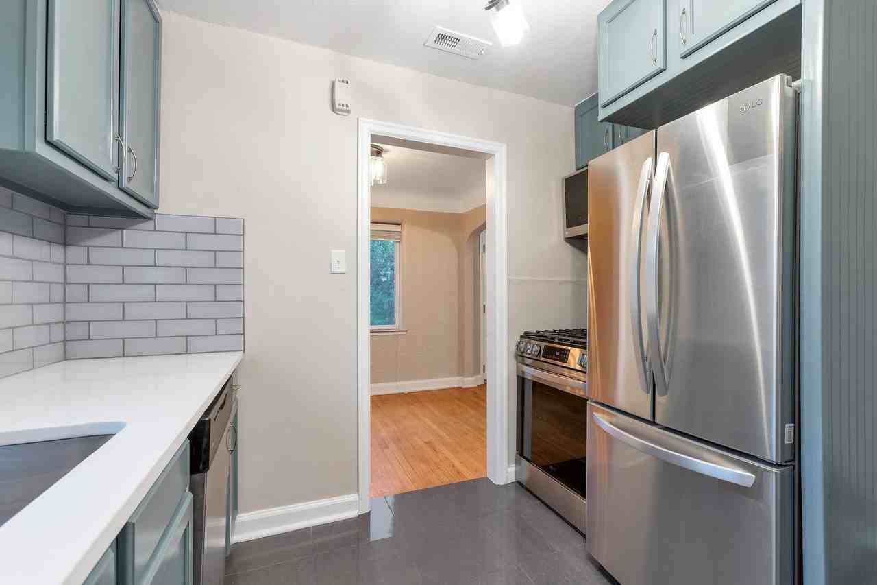2820-2824 W. 38th - Photo 6 of 8