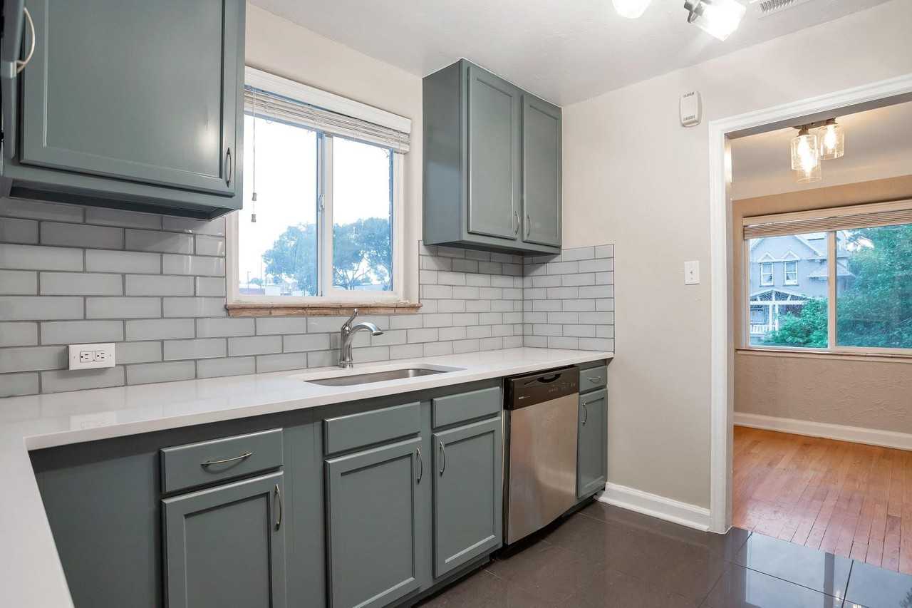 2820-2824 W. 38th - Photo 7 of 8