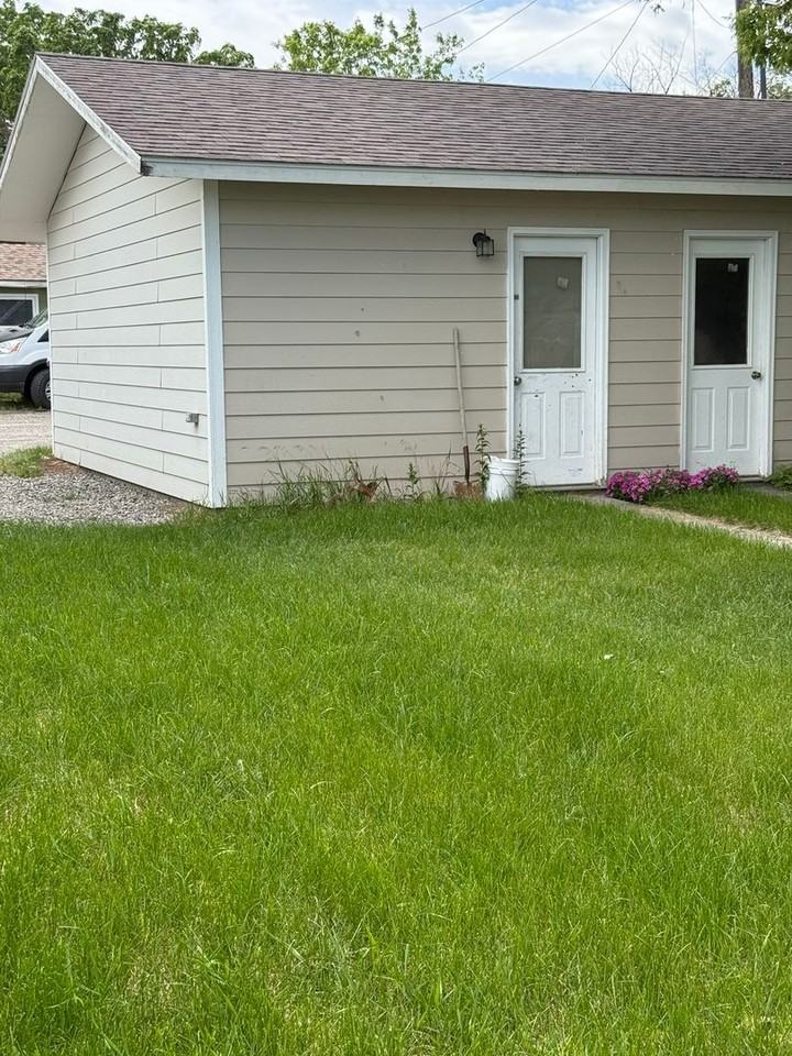 408 S 12th St - Photo 3 of 4