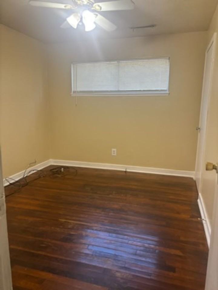 1527 Maria Dr - Photo 7 of 11