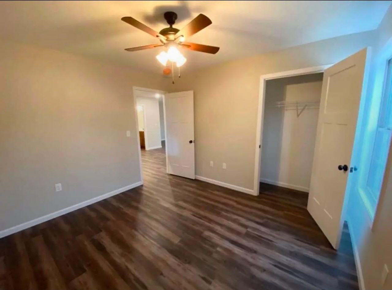 356 Emma St - Photo 5 of 8