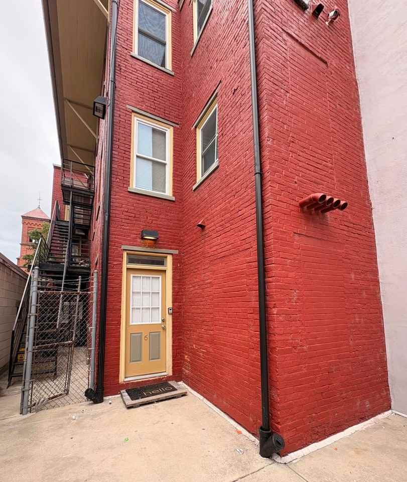 31 S Duke St #6 - Photo 2 of 2