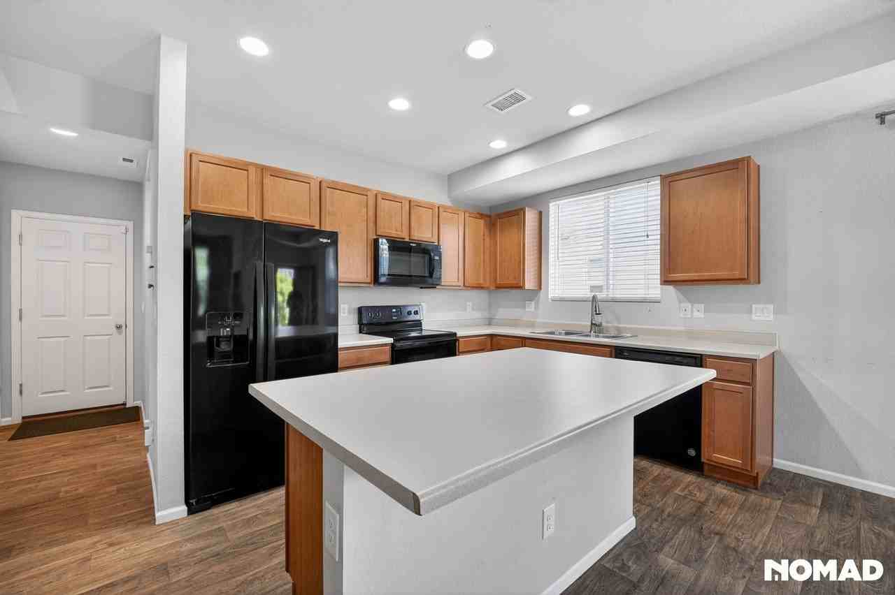 16041 E Elk Dr - Photo 7 of 33